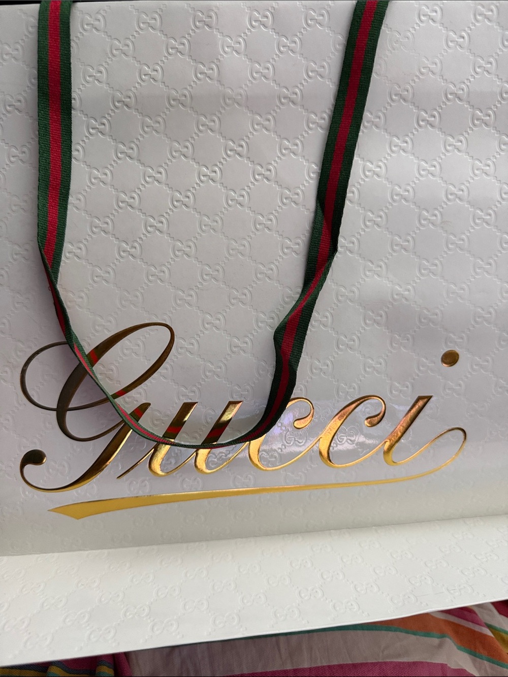 Gucci White shopping bag with Red & Green Ribbon Logo - Picture 3 of 6